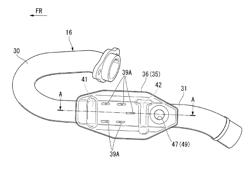 Motorcycle exhaust system structure including a resonator provided to an exhaust pipe