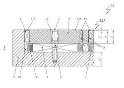 One-piece multipole plate for a magnetic holding apparatus, process for making such plate and magnetic apparatus using such plate