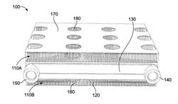 Thermoelectric Cooling Device Including a Liquid Heat Exchanger Disposed Between Air Heat Exchangers