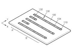 Method of selectively growing semiconductor carbon nanotubes using light irradiation