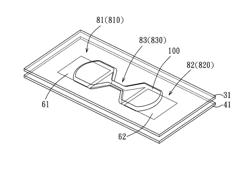 Liquid dielectrophoretic device and method for controllably transporting a liquid using the same