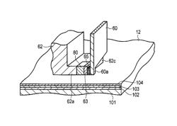 Magnetic recording head configured to reduce the degradation of recorded signals and disk device including the same