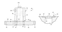 Gas turbine combustor endcover assembly with integrated flow restrictor and manifold seal