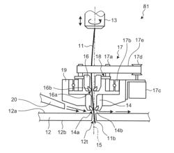 Microhole electric discharge machining apparatus and electric discharge machining method