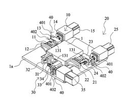 Adjustment mechanism of mold system having electrically adjusting and positioning functions