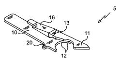 Container holder device including a leaf spring, and a container treatment installation including such a device