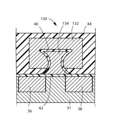 Semiconductor devices comprising floating gate transistors and methods of forming such semiconductor devices