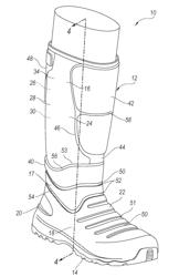 POLYURETHANE INJECTED BOOT ASSEMBLY AND ASSOCIATED MANUFACTURING METHOD