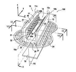 RETAINING DEVICE HAVING HOOKS