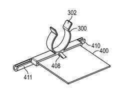 Leg retaining clip