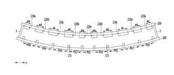 LIQUID CRYSTAL DISPLAY WITH DIFFERENTLY-SIZED LIGHT BLOCKING MEMBERS