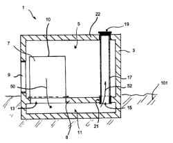 Transmission station for feeding in electrical energy and wind farm comprising such transmission station