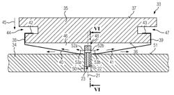 Device for cooling a supporting structure of a heat shield, and heat shield