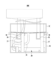 Hollow fiber membrane module and water treatment device using hollow fiber membrane module