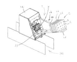 APPARATUS FOR UNSTACKING PACKAGING UNITS