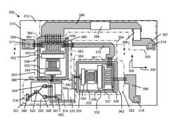 Amplifier die with elongated side pads, and amplifier modules that incorporate such amplifier die