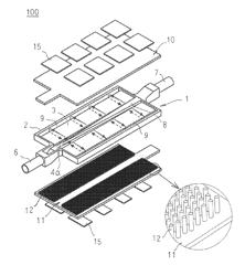 Cooling apparatus having vertical flow channels