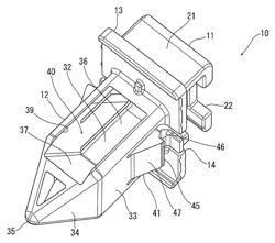 Clip and mounting structure of door trim