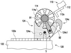 ELECTRONIC APPARATUS AND ENGAGING MECHANISM