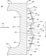 Turbine engine component with baffle