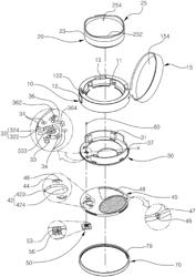 Compact container having improved opening/closing structure for different cosmetic materials