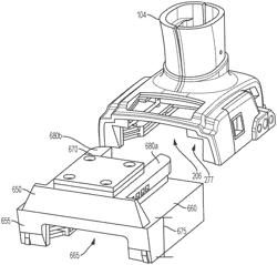 POWER TOOL WITH COMPARTMENT FOR RECEIVING ANOTHER DEVICE