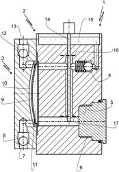 Diaphragm pump for conveying a fluid