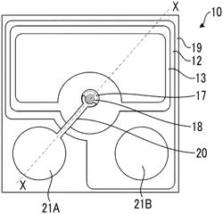 SURFACE-EMITTING TYPE SEMICONDUCTOR LASER, OPTICAL TRANSMISSION APPARATUS, AND MANUFACTURING METHOD OF SURFACE-EMITTING TYPE SEMICONDUCTOR LASER