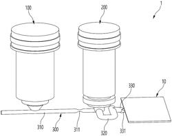 Co-injection molding apparatus, method for controlling same, and injection product by co-injection molding