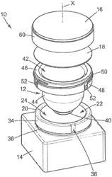 Refillable device for packaging a cosmetic product